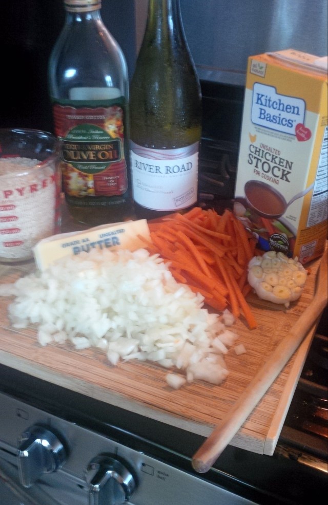 yes, that is an entire pod of garlic sliced in half!